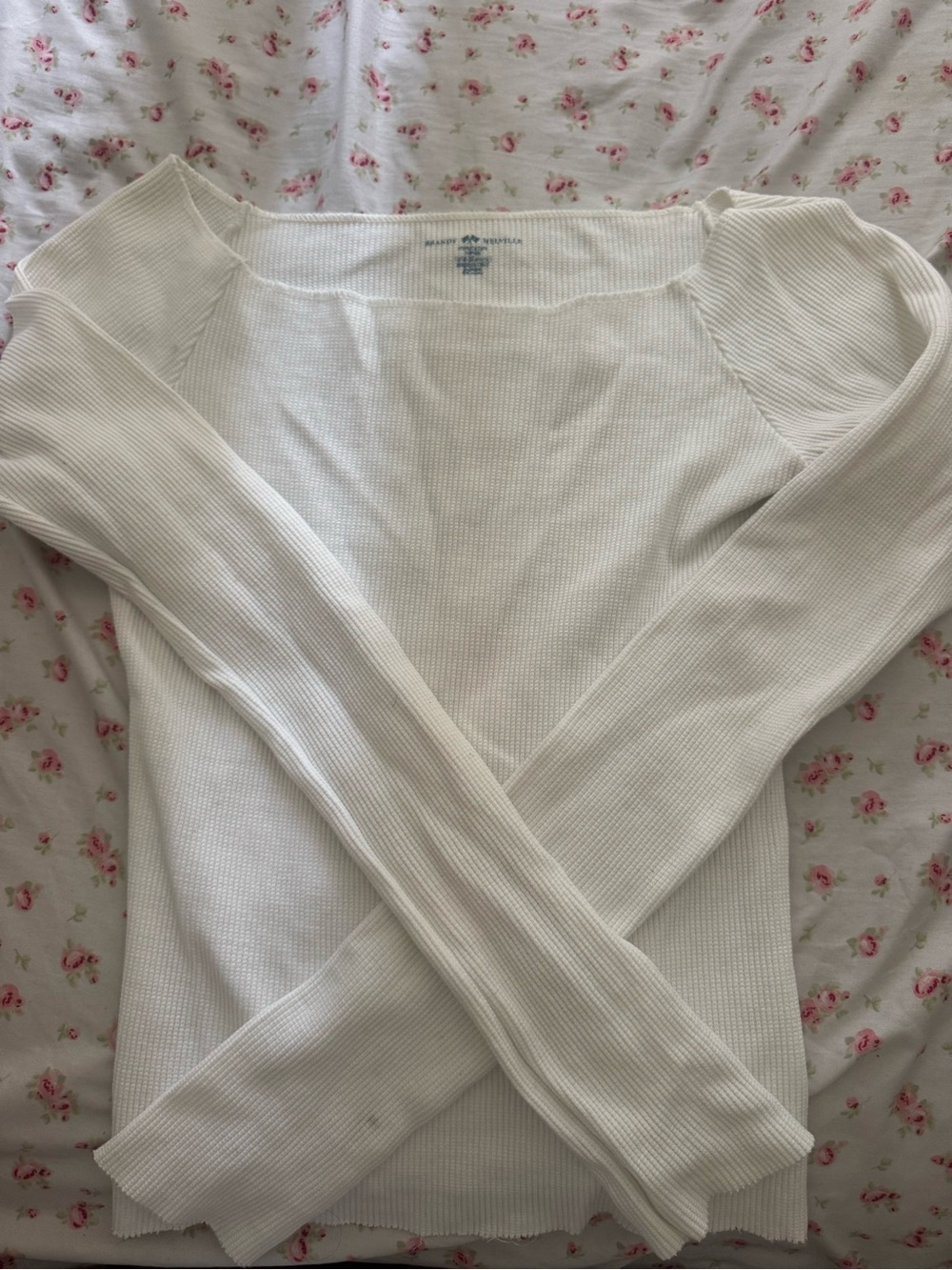 Brandy Melville Off-White Ribbed Long Sleeve Top